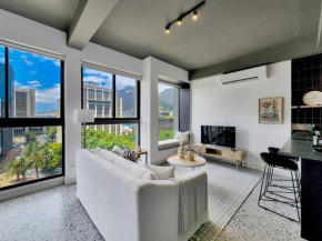 9th floor modern, elegant stay in City Pool